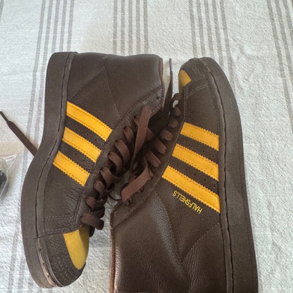 *RARE* Adidas Coffee (Brown) and Yellow High Half Shells - Picture 3 of 14